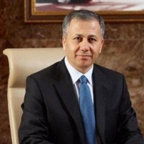 İstanbul Valisi Yerlikaya'dan evde kalın çağrısı