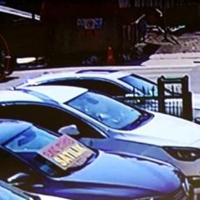 Koşarak karşıya geçmek istedi, motosiklet çarptı