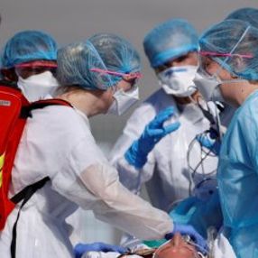 Fransa'da koronadan ölenlerin sayısı 860'a çıktı