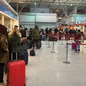Polonya'daki 500 Türk öğrenci Türkiye'ye getiriliyor