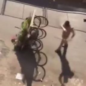 Hindistan'da seyyar satıcılara sert müdahale