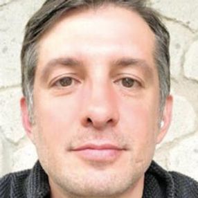 Kerem Tunçeri sakalları kesti