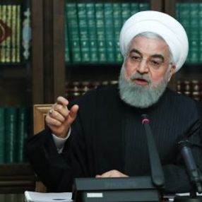 Ruhani: Koronavirüs yıl sonuna kadar bizimle olabilir