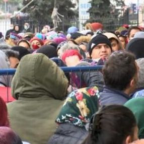 İstanbul ve Hatay'da yardım parası kalabalığı