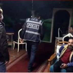 Esenyurt'ta açık olan kahvehane 2'nci kez mühürlendi