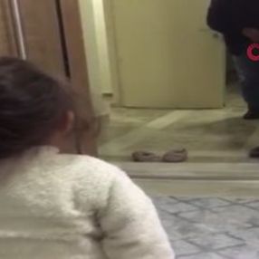Günlerdir görmediği torunuyla böyle hasret giderdi