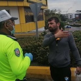 Kaza yapan sürücü kırmızı ışıkta geçtiğini kabul etmedi