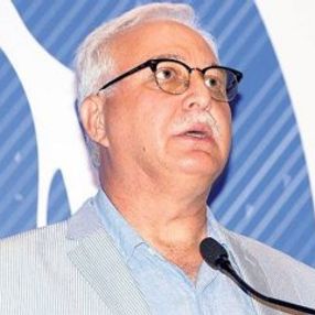 Bilim Kurulu Üyesi : 2-3 hafta daha evde kalın