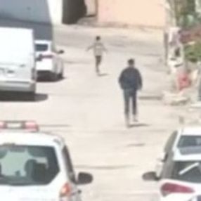 Kocaeli'de sokağa çıkma yasağını ihlal eden gençler