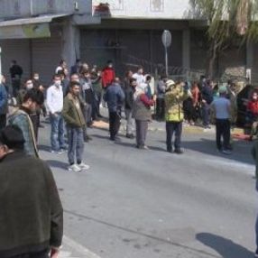 İstanbul'da yasağa rağmen yangın izlemeye çıkan kalabalık