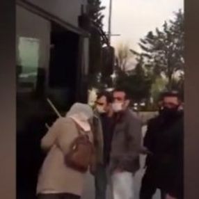 İETT seferleri azalttı, İstanbullu yolda kaldı