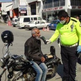 Antalya'da yaşlı adam, alkollü bir şekilde kaza yaptı