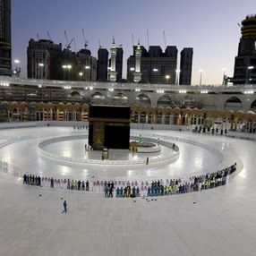 Kabe'de ilk teravih az kişiyle kılındı