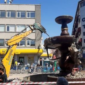 Edirne'de CHP'li belediye heykel yıktı