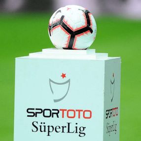 Süper Lig'e devam kararına CHP'den tepki geldi