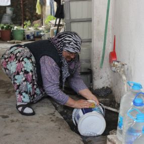 Ağaçköy sakinleri adeta Venedik'te yaşıyor