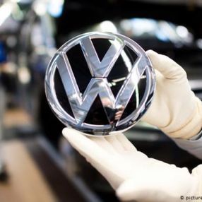 Volkswagen'in hibrit batarya tesisi üretime başladı
