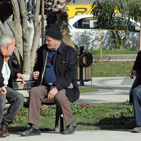 65 yaş üstü, bugün dışarı çıkıyor