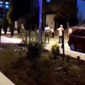 'Yakan top' oynayan gençler, polisi görünce kaçtı