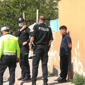 Kayseri'de küçük yaştaki sürücü kaza yaptı