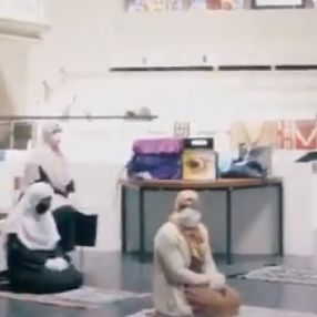 Almanya'da kilisede cuma namazı