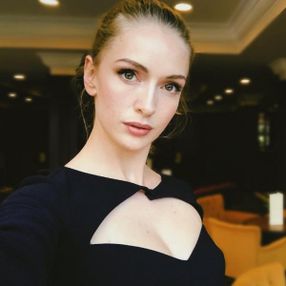 Yasemin Allen: Sevgilimin kotlarını giyiyorum