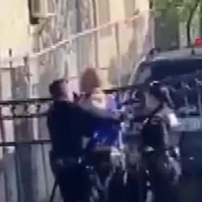 ABD polisi şiddet uygulamaya devam ediyor