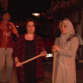 Mahalleli üç gündür küreklerle hırsız nöbetinde