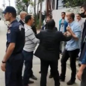 Bursa'da zabıta memuruna saldırı