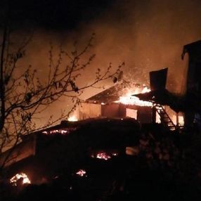 Yusufeli’de çıkan yangın, 7 evi kül etti