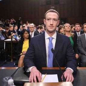 Facebook çalışanları, Mark Zuckerberg'i protesto etti