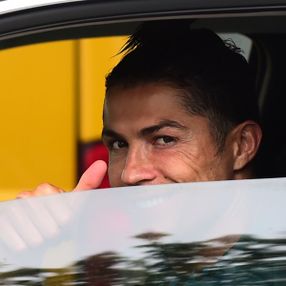 Cristiano Ronaldo, ilk milyarder futbolcu oldu