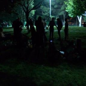 Maçka Parkı'nda koronavirüse aldırmadan halay çektiler