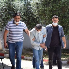 Sahte polis, gerçek polislere yakalandı