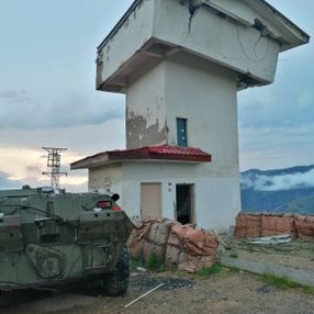 Karlıova'da askeri nöbet kulesi yıkıldı: 1 şehit