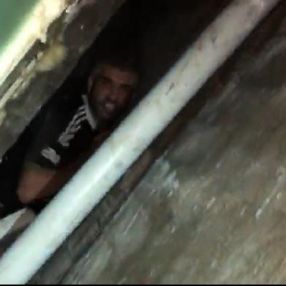 Kendisini yakalamaya gelen polislere, 'ayıp size' dedi