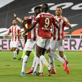 Sivasspor, Denizlispor'u tek golle geçti
