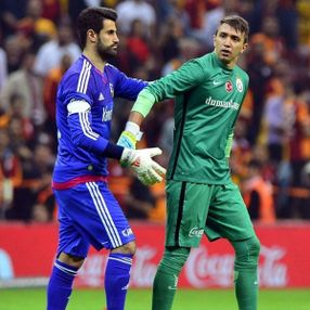 Volkan Demirel’den Muslera’ya geçmiş olsun mesajı