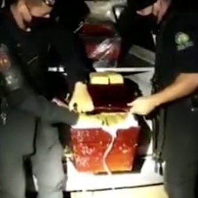 Brezilya’da tabuttan 300 kilo kokain çıktı