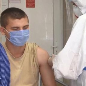 Rusya’da koronavirüs aşısı için ilk deneyler başladı