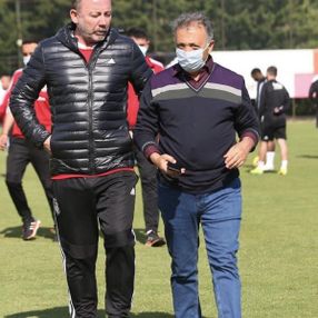 Sergen Yalçın ile Ahmet Nur Çebi arasındaki atışmalar