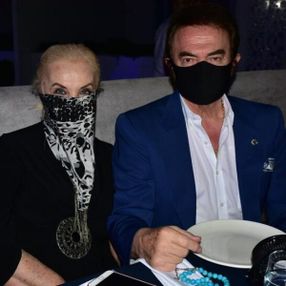 Orhan Gencebay, maskesiyle Bodrum'da