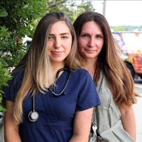 Türk anne-kız hemşire, New York'ta yaşadıklarını anlattı