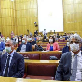 HDP'li 3 vekil koronavirüse yakalandı