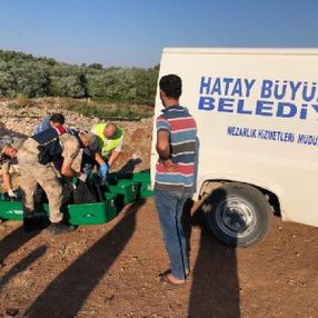 Hatay'da dereye giren 3 kişi boğuldu