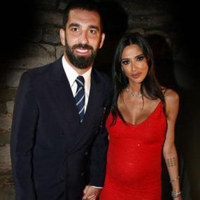 Arda Turan ikinci kez baba oldu
