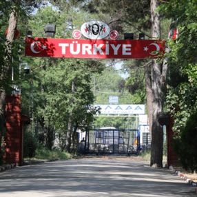 Yunanistan sınır kapılarını açamadı
