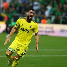 Dört futbolcunun geleceği Emre Belözoğlu'nun elinde