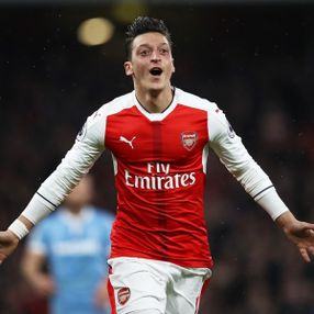 Mesut Özil, Arsenal'den ayrılıyor