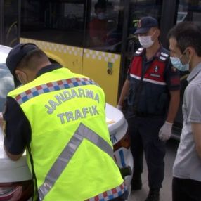 İstanbul'da maskeyi uygun takmadı diye ceza kesildi